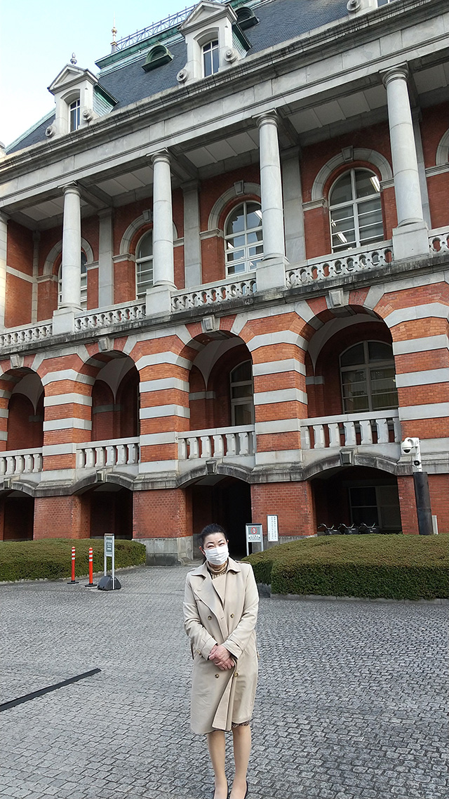 法務省赤れんが棟前